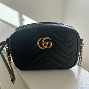 Black Gucci Marmont Small
